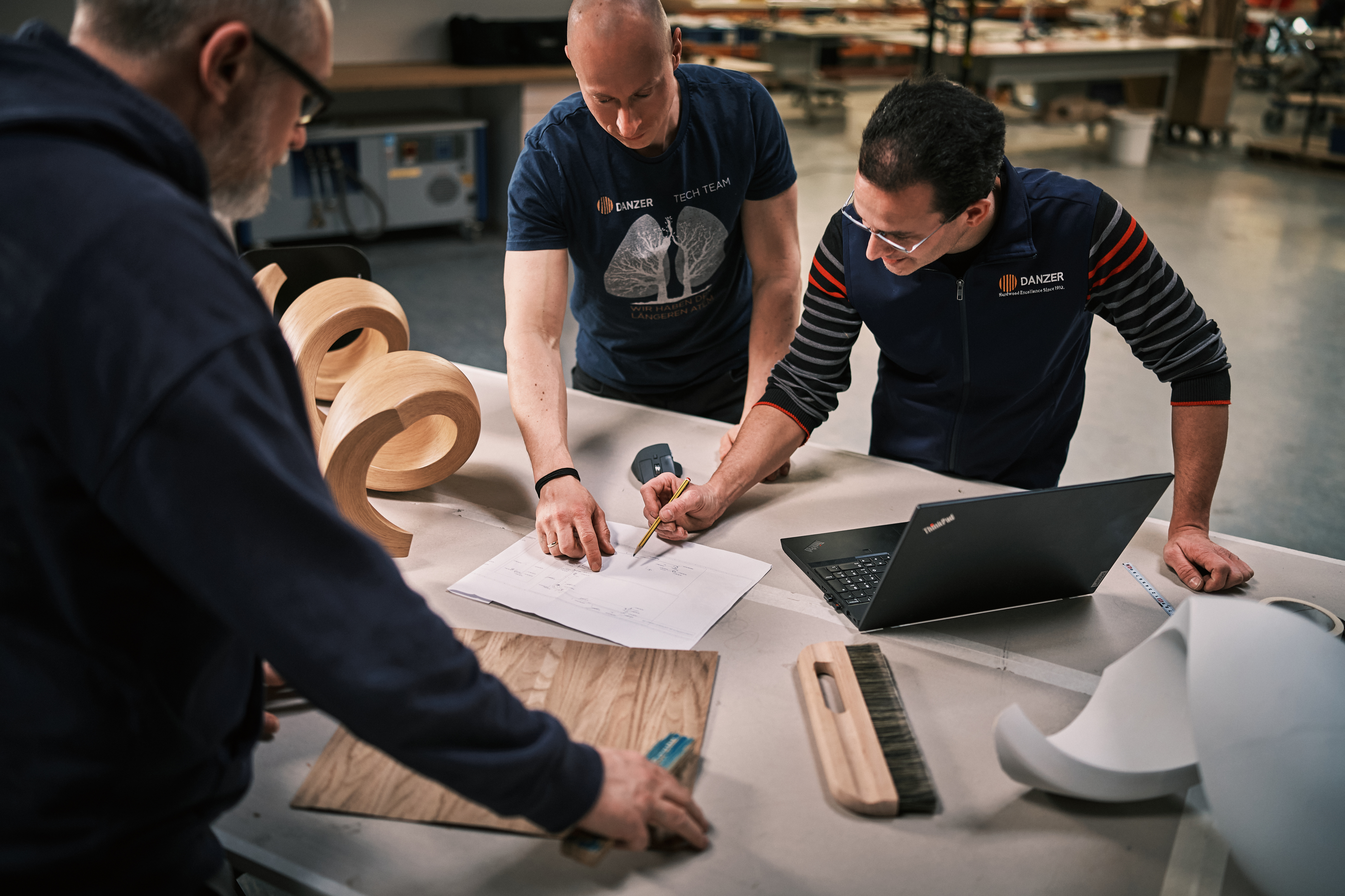 26_03_Danzer_Produktion-37862