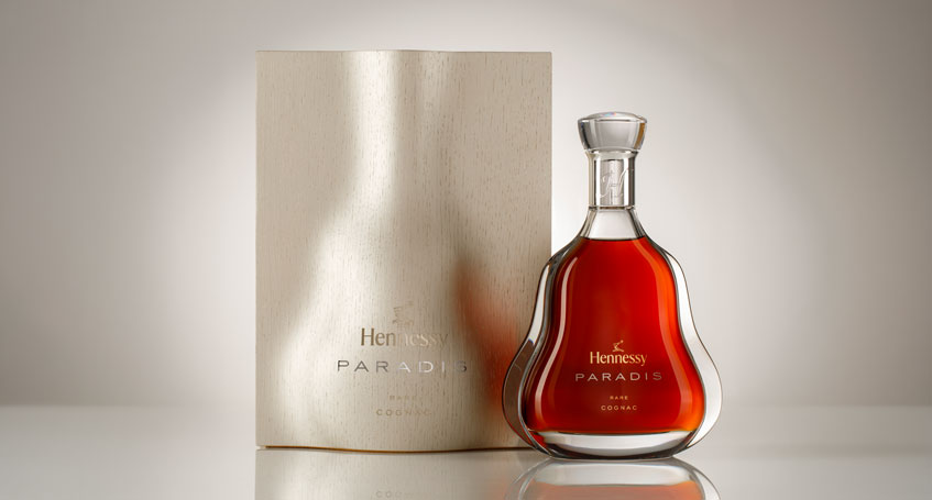 2024-PARADIS-bottle-1-closed-box